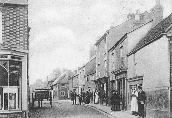 High Street looking north